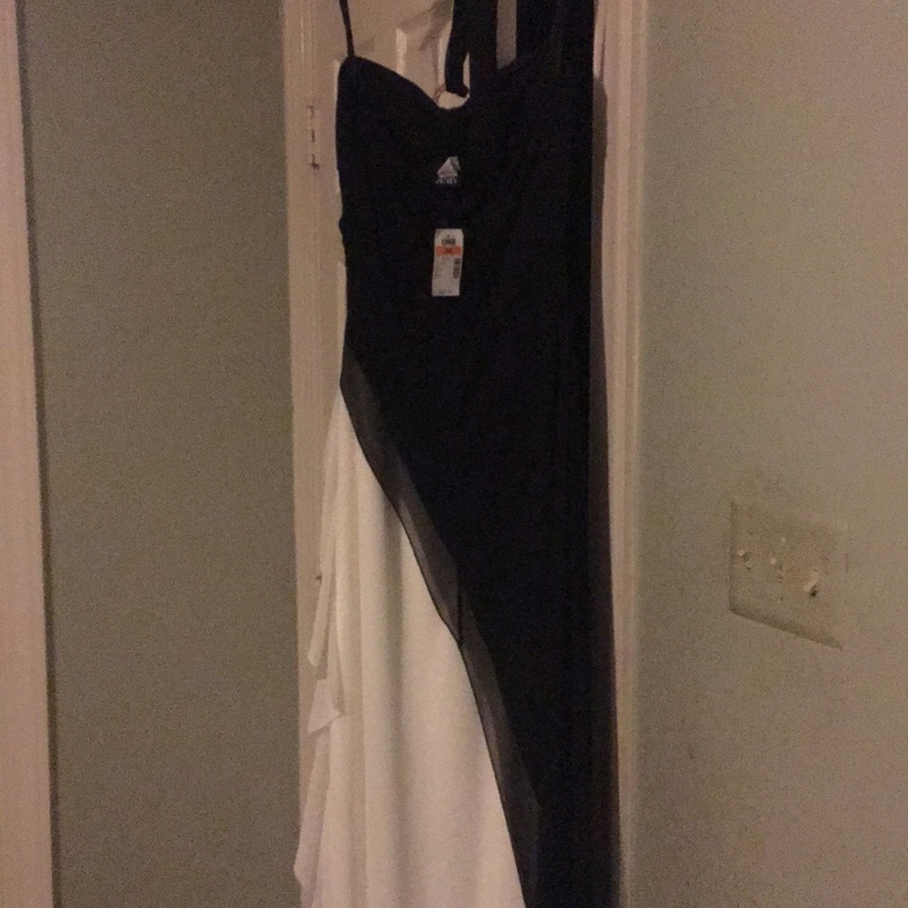 Deb - Picture 4 of 8